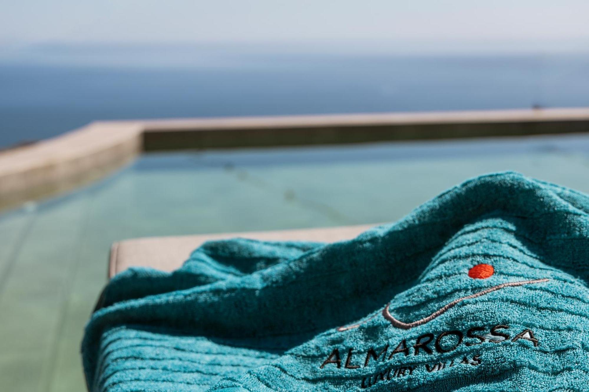 Almarossa Luxury Villas Vourvoúlos Room photo
