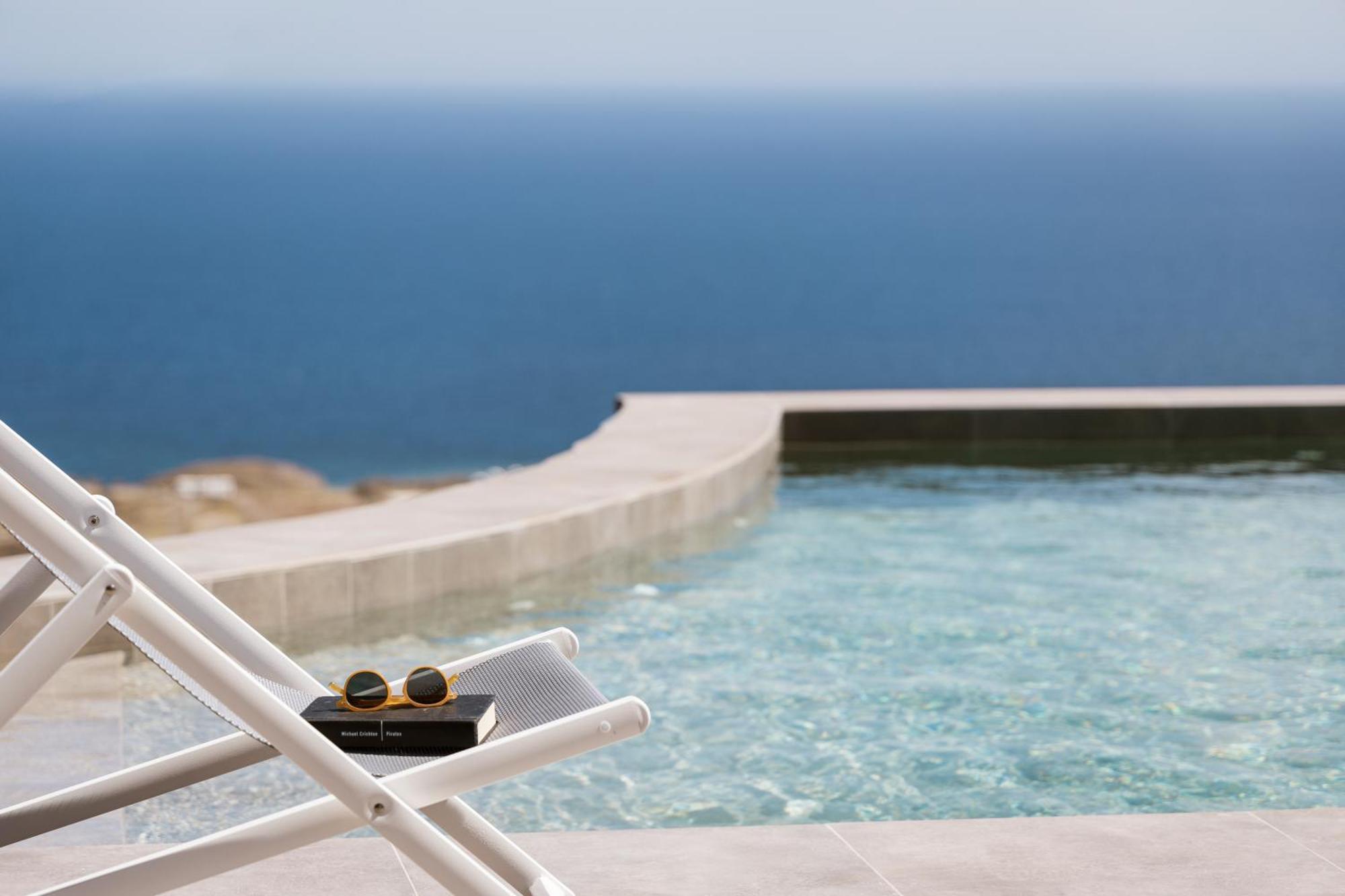 Almarossa Luxury Villas Vourvoúlos Exterior photo